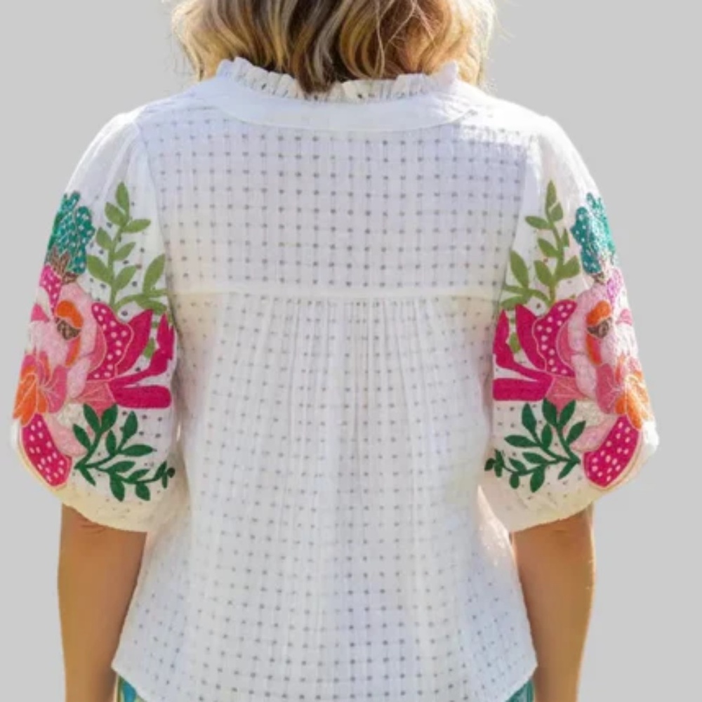 NWT THML White Floral Embroidered Sleeve Top Blouse - Picture 3 of 8